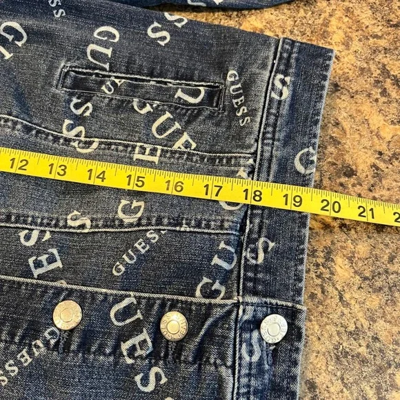 Guess Logo Print Cropped Blue Denim Jean Jacket Size Medium Y2K Streetwear - Picture 9 of 9